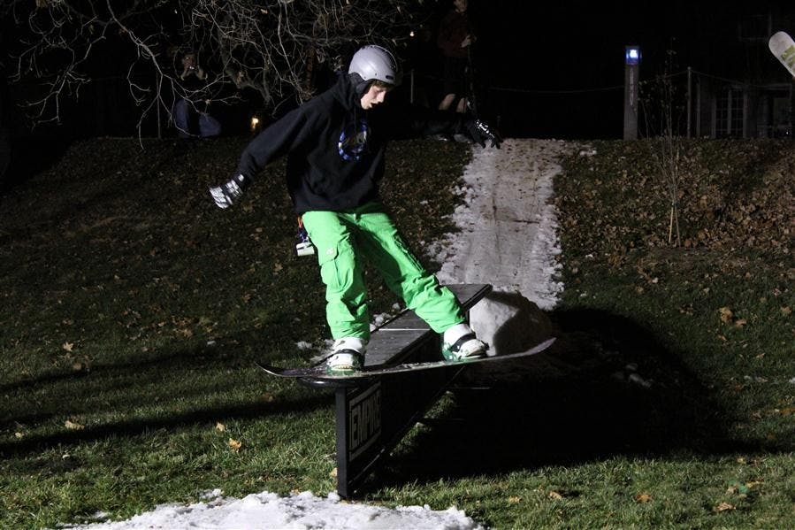 Ski/Snowboard Club Rail Jam