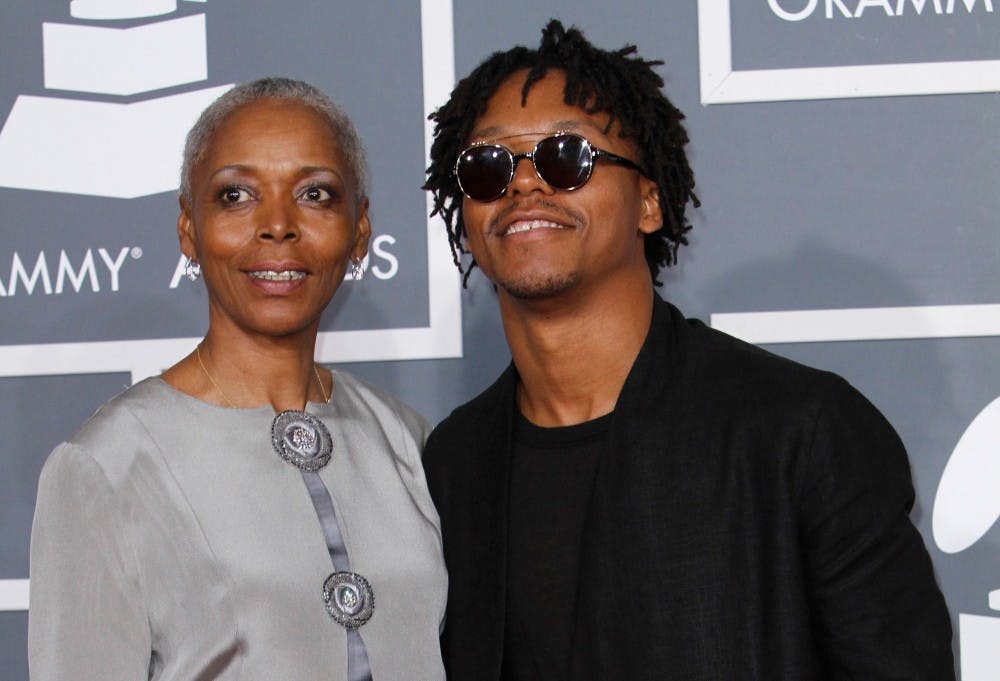 ENTER MUS-GRAMMYS 145 LA