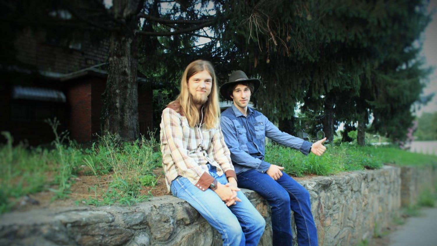 Tim McWilliams and Son the Bassman make up the Asheville, North Carolina, based duo Redleg Husky, which will play alongside local musician Cari Ray this Wednesday at Player's Pub.&nbsp;
