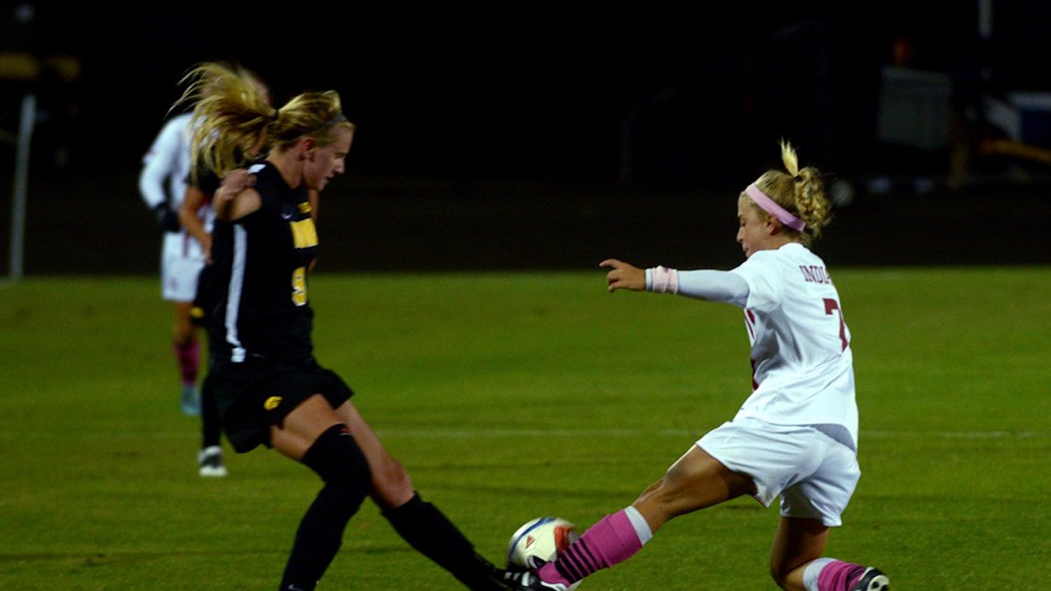 Junior midfielder Kayla Smith intercepts an offensive pass during the game on Saturday evening at Bill Armstrong Stadium. The game ended 0-0.