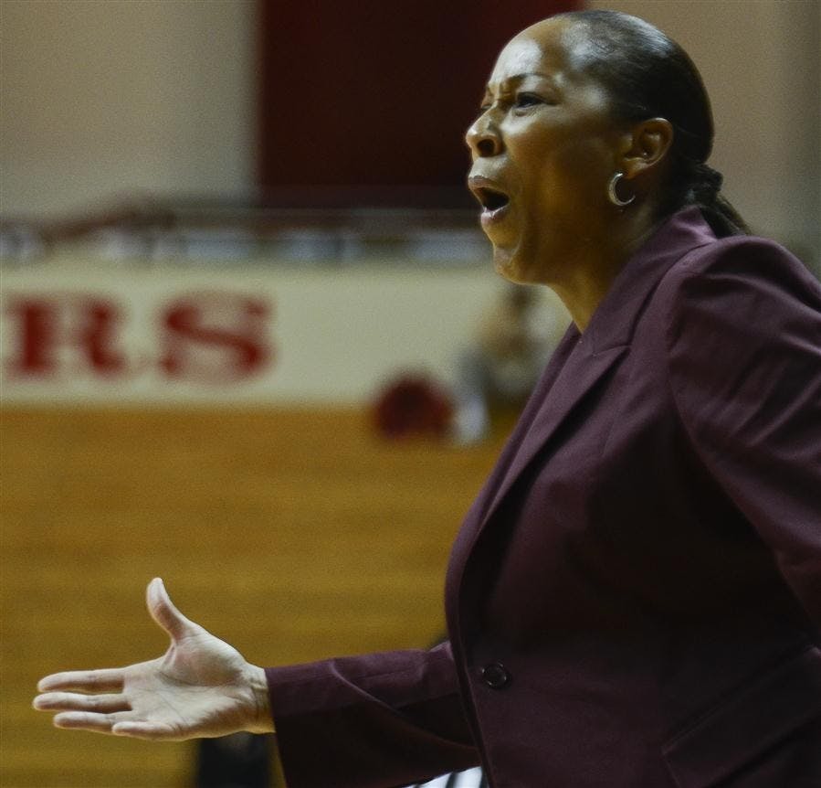 Womens bball v murray state