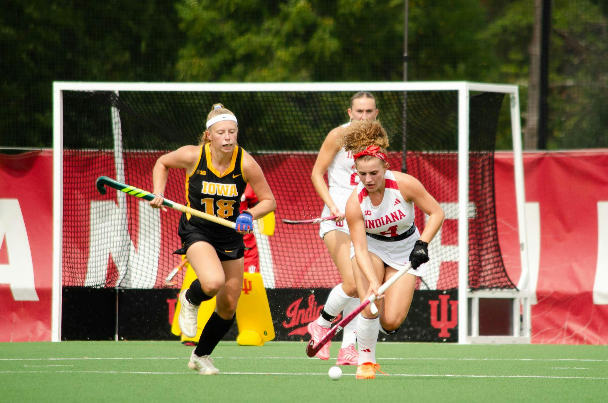 vifieldhockey092125-7.jpg