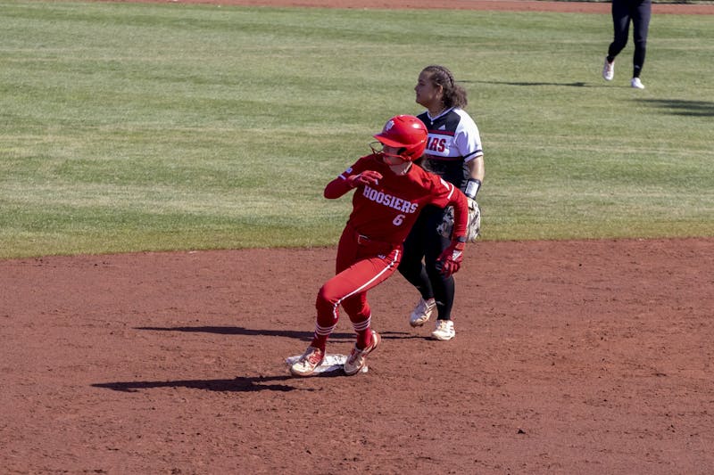 Indiana softball hosts Hoosier Classic, finishes 31 in first games at
