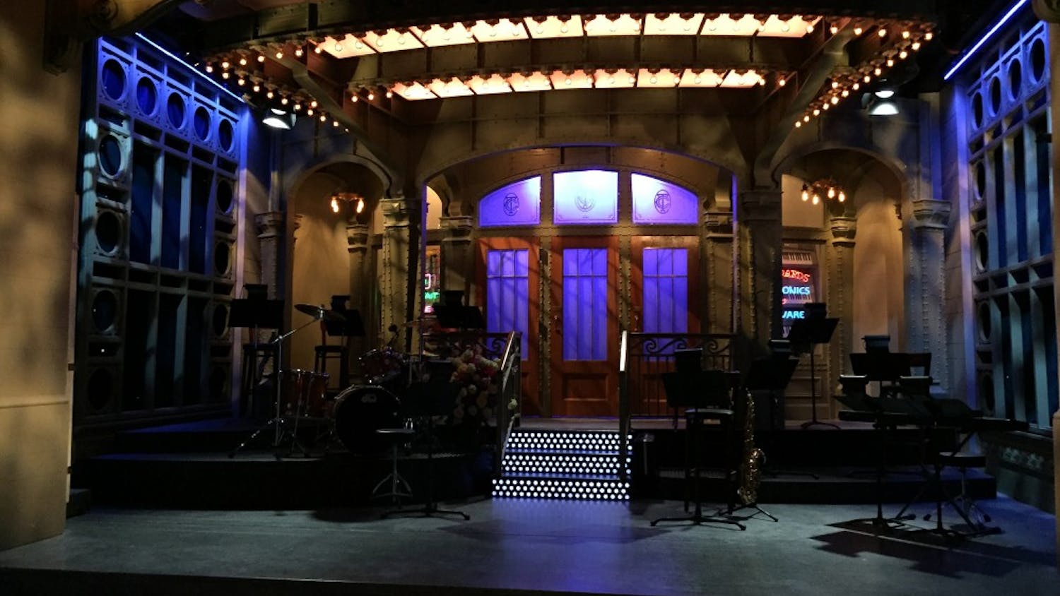 TRAVEL UST-SNL-EXHIBIT 4 AU