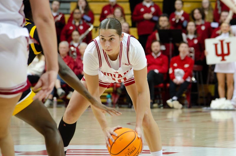Phoenix Mercury sign undrafted Indiana women’s basketball star Shay Ciezki
