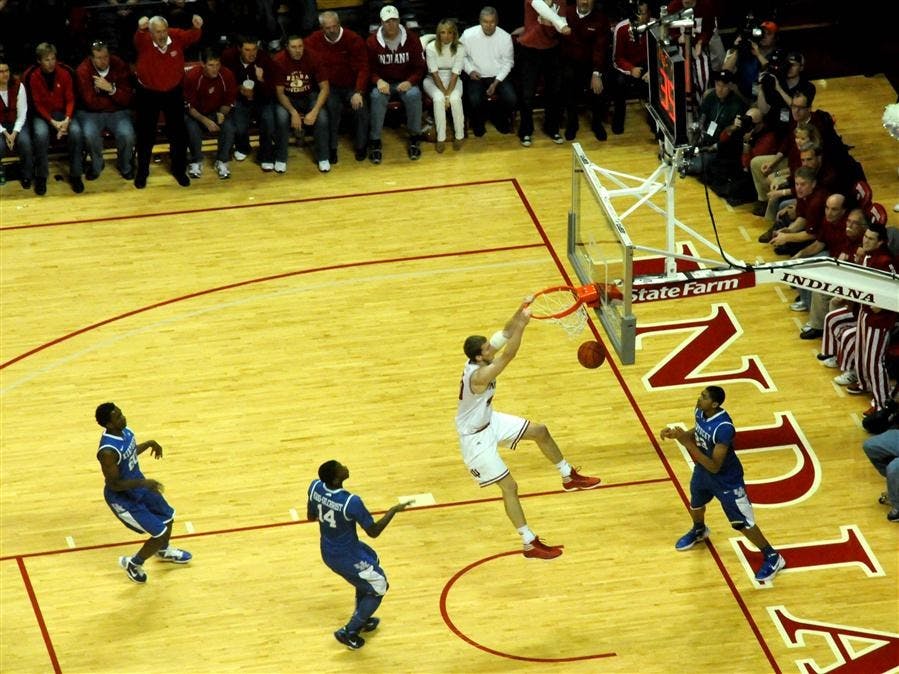 Cody Zeller dunk