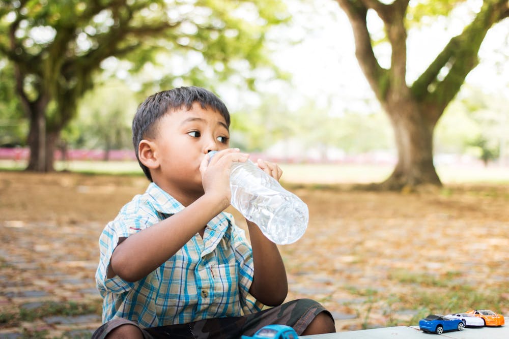据全新闻稿周二，布卢明顿公用事业公司发布了每年的饮用水质量报告，该报告发现布卢明顿饮用水的饮用水是没有65个污染物的。