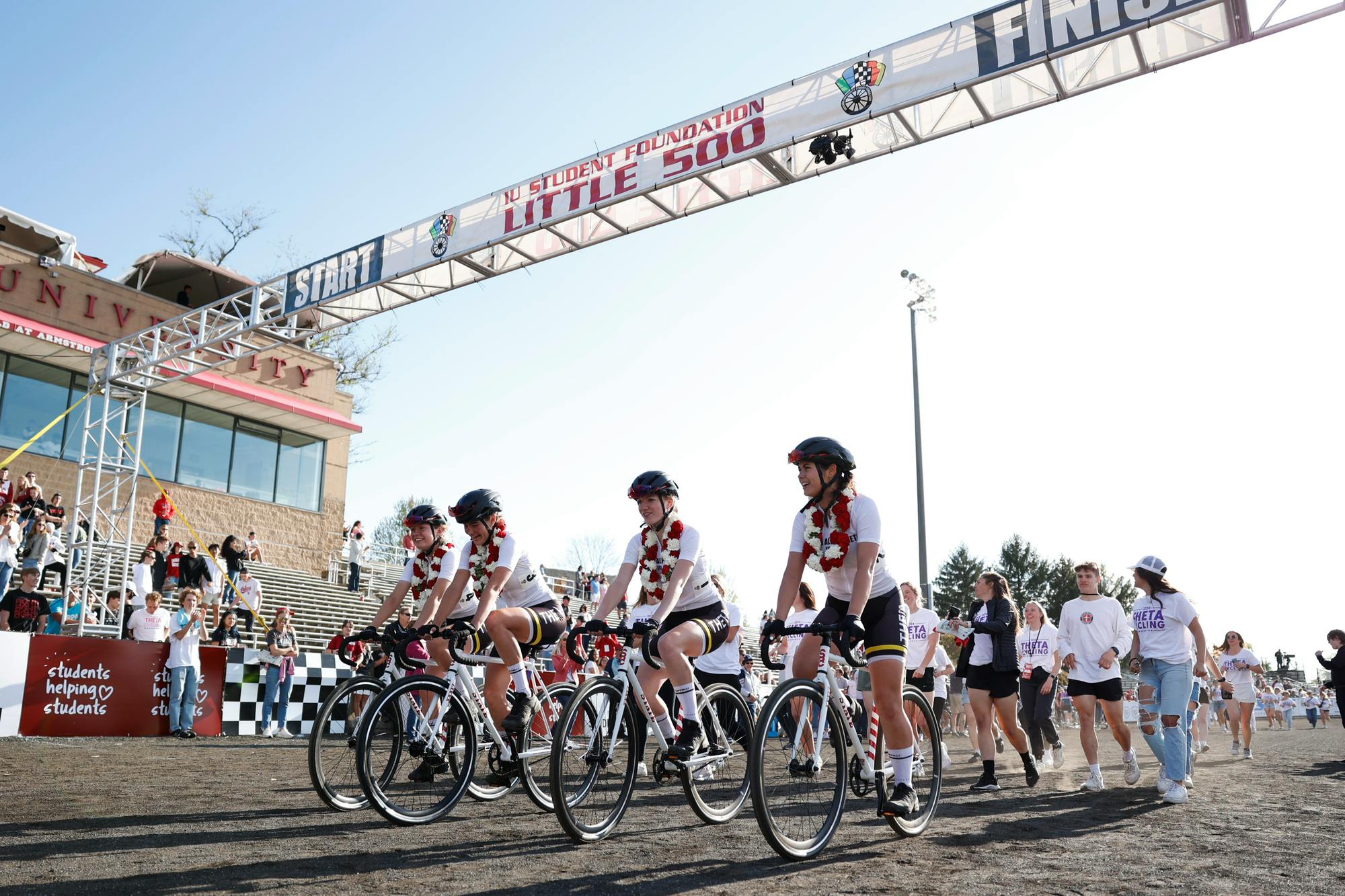 WMNS-LITTLE5-00923.png
