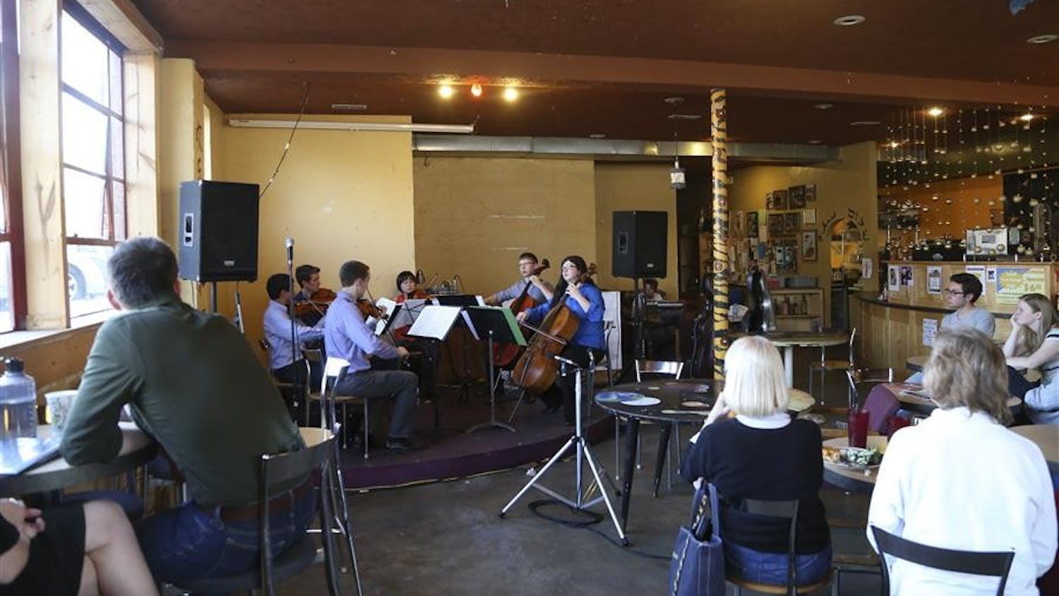 CAROUSELentRachelsCafe