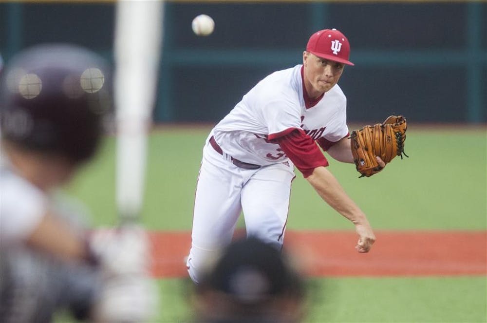 Baseball vs. Eastern Kentucky_Carousel