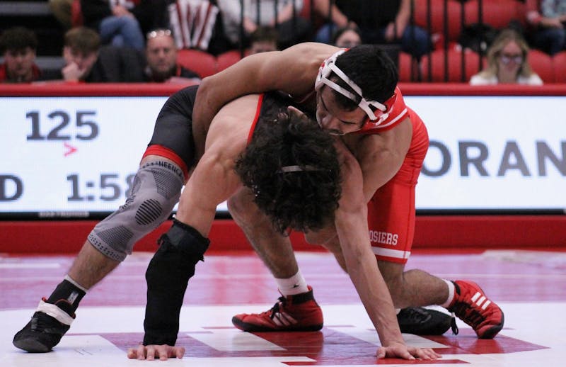 No. 21 Indiana wrestling conquers Purdue on senior night, defeats the Boilermakers 20-16