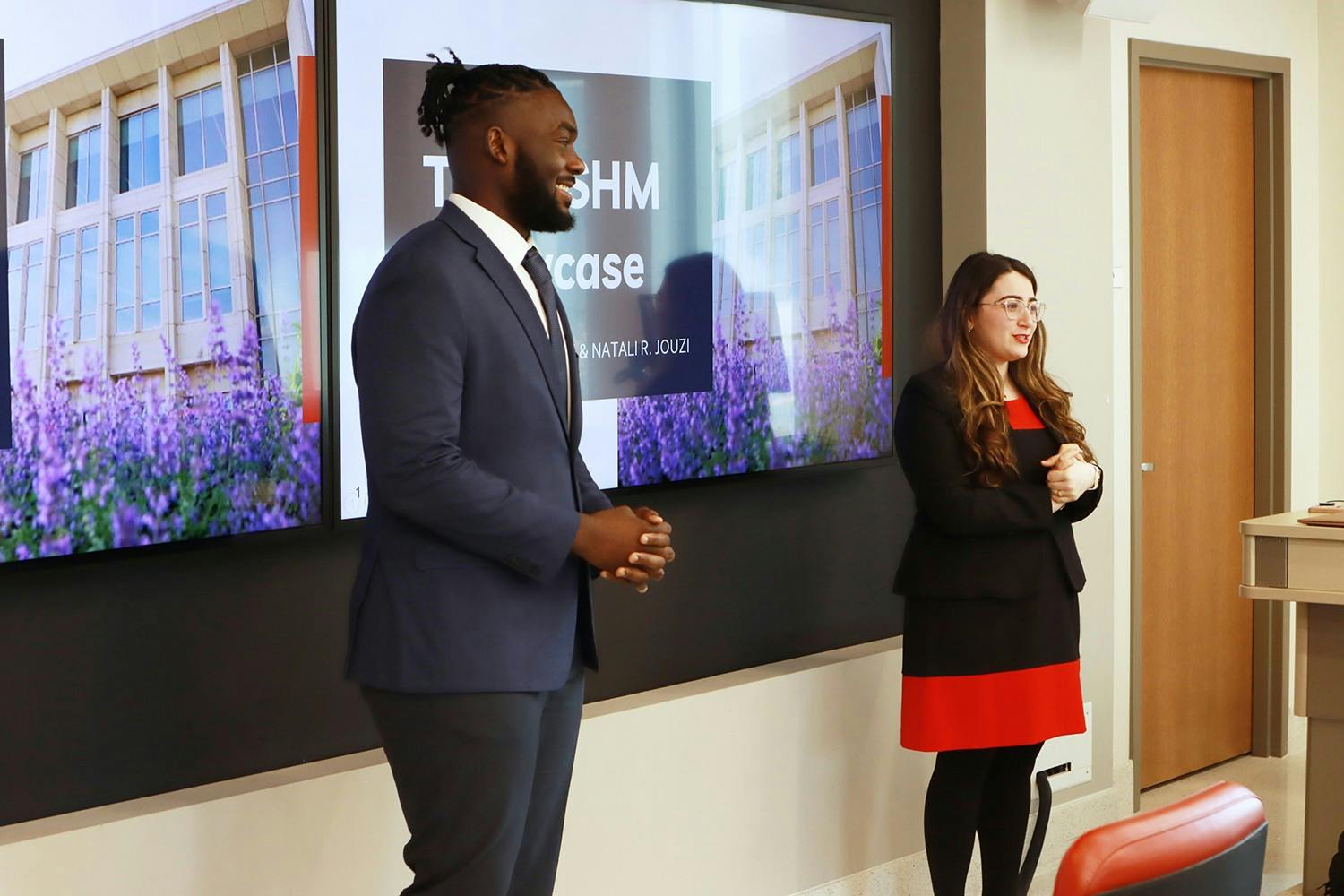 M.S. in Healthcare Management students Mackenzie Nworah and Natali Jouzi present during the 2022 O’Neill Expo.