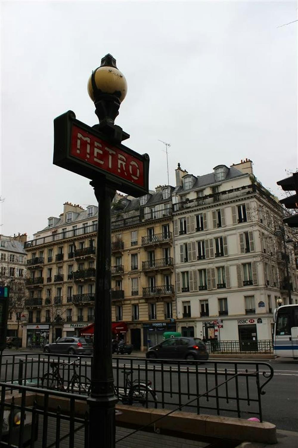 The Paris Metro is a train line that functions both underground and above ground. The line is similar to train systems in the United States.