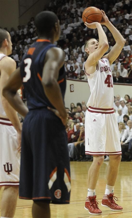 Men's Basketball vs. Illinois