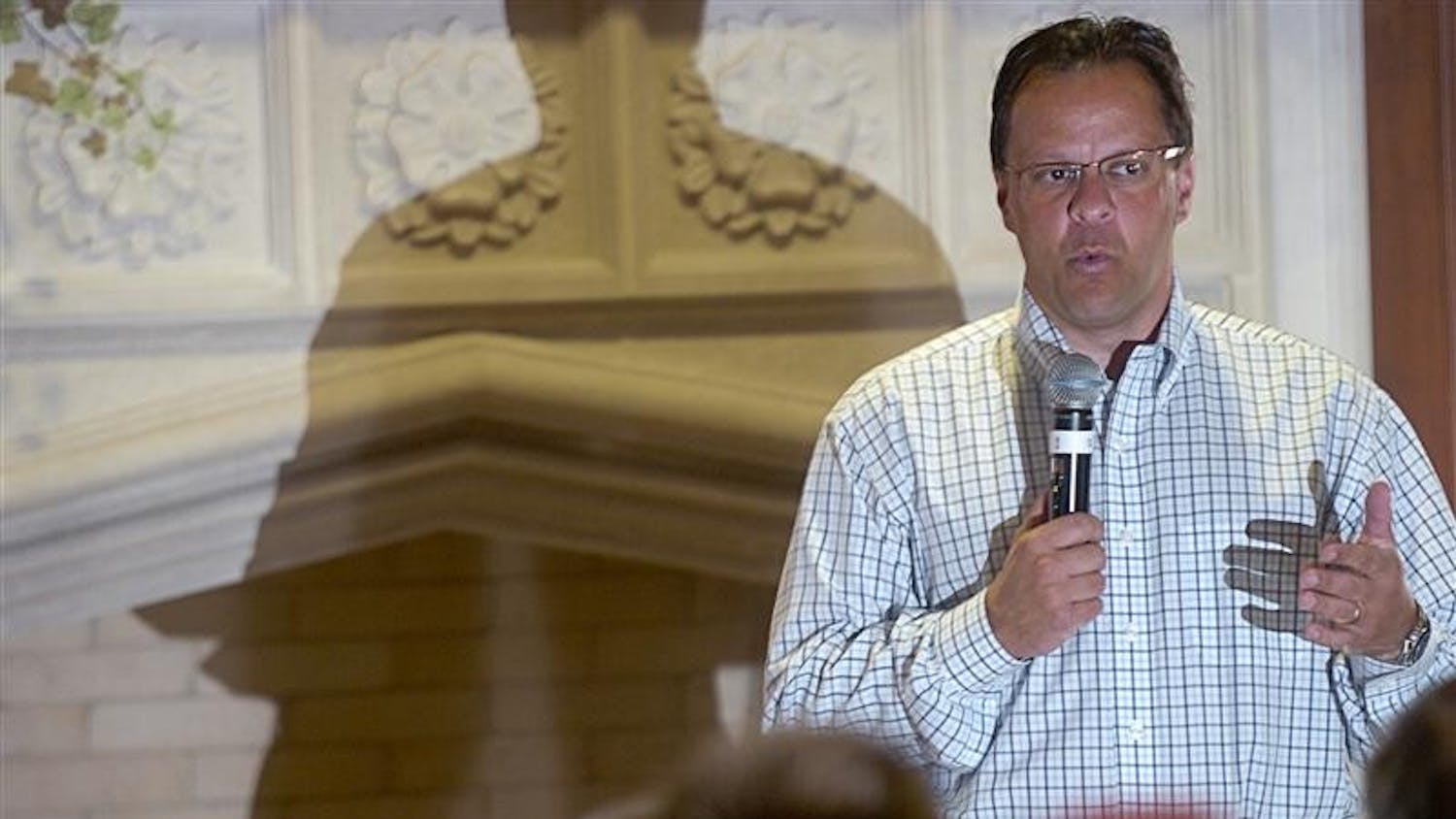IU coach Tom Crean spoke of the past and  future of Men's basketball and any other question asked by Beta Theta Pi members on Thursday evening at the Beta Theta Pi fraternity house. Among many new changes, Crean has plans for a named student section at Assembly Hall.