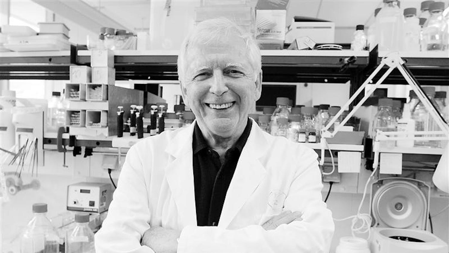German cancer researcher Harald zur Hausen stands in his laboratory on Monday in Heidelberg, Germany. Zur Hausen and French researchers Francoise Barre-Sinoussi and Luc Montagnier shared the 2008 Nobel Prize in medicine Monday for discovering the AIDS virus and the role of viruses in cervical cancer.