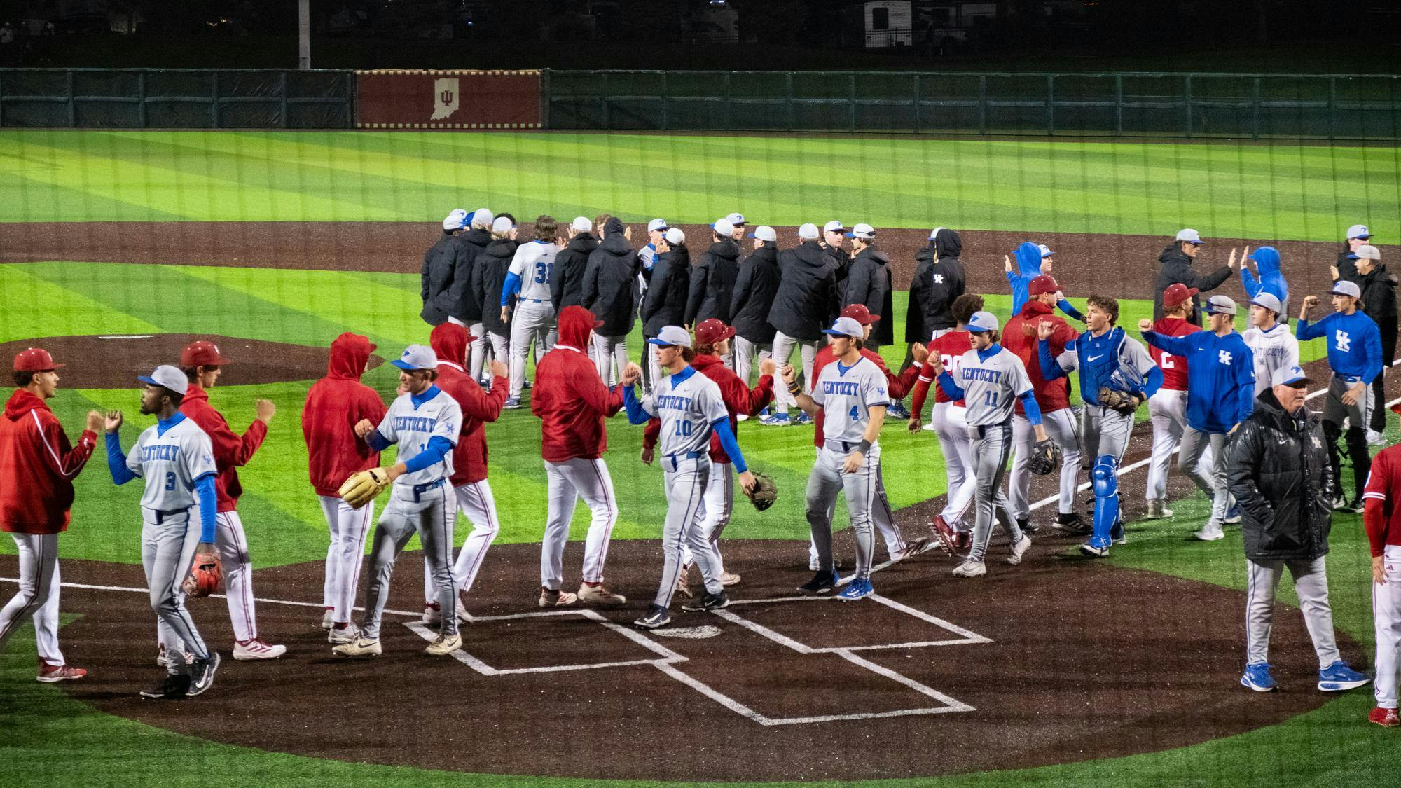 vibaseball101626-1.jpg