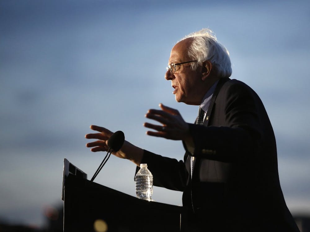 Democratic presidential candidate Bernie Sanders speaks at a rally in Long Island City on Monday, April 18, 2016. (Carolyn Cole/Los Angeles Times/TNS)