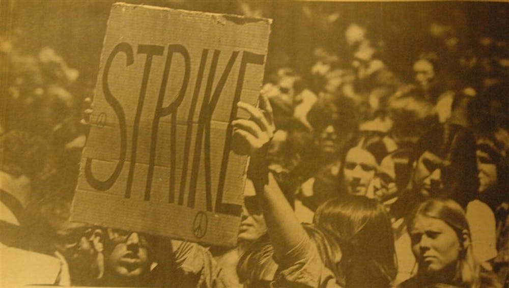 strike placard