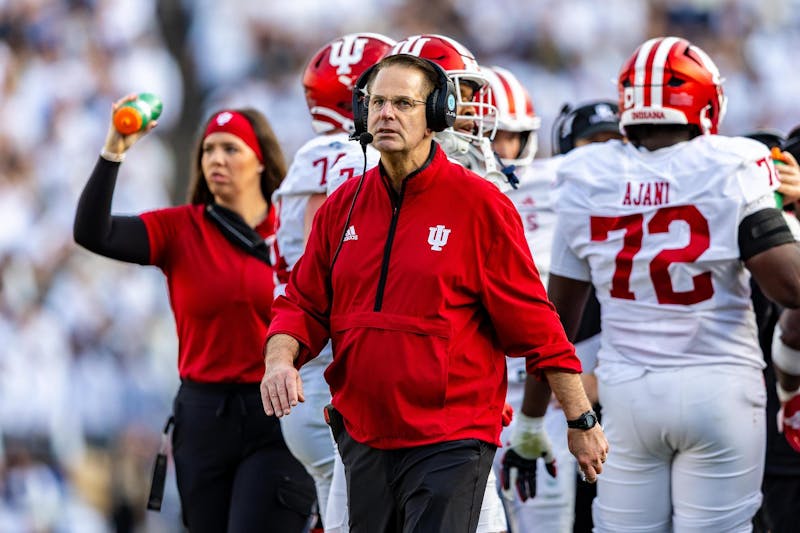 Indiana football balancing portal recruitment before ‘100% focus on our prep’ for Oregon