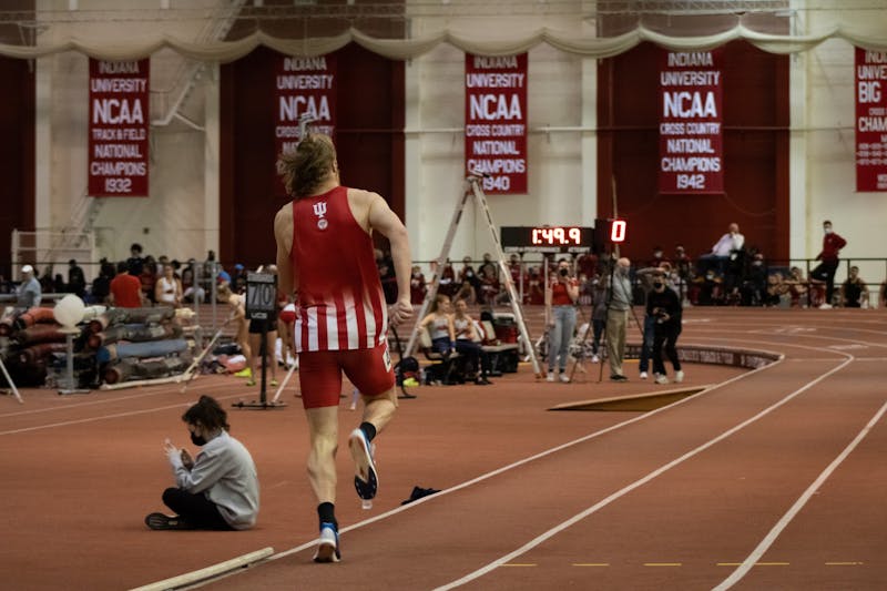 Indiana men’s track and field finishes strong at Meyo Invitational