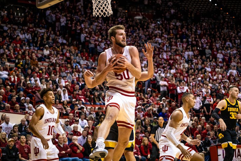 Redshirt senior Joey Brunk to transfer, leave IU men’s basketball