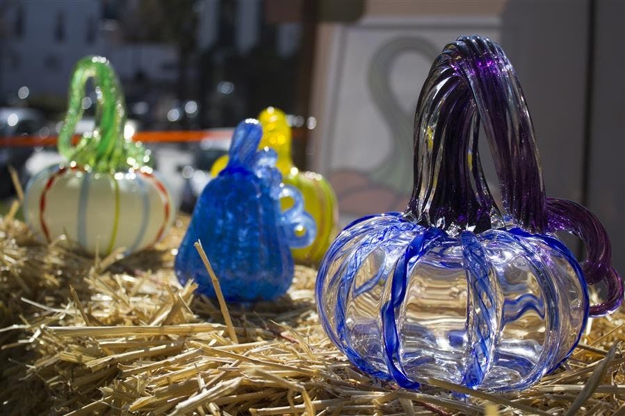 CAROUSELentGlassPumpkin