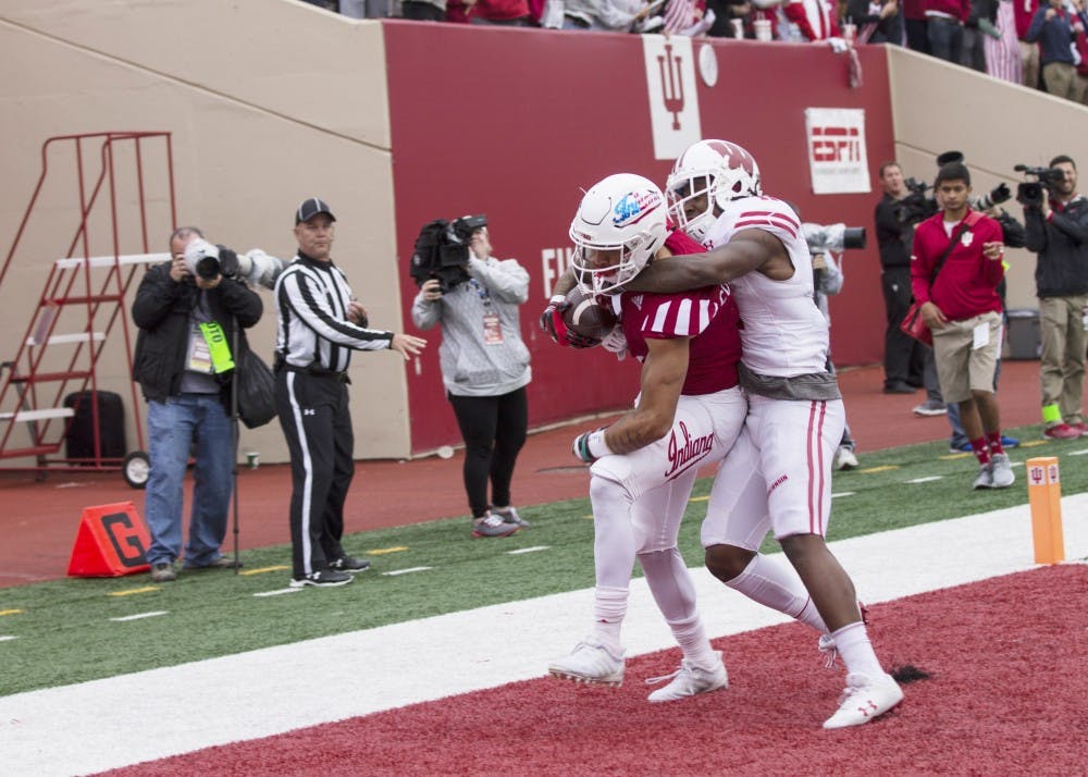 Simmie Cobbs Jr catches Richard Lagow's pass for a touchdown in the third quarter. IU lost to Wisconsin, 45-17, to fall to 3-6 (0-6) on the season.