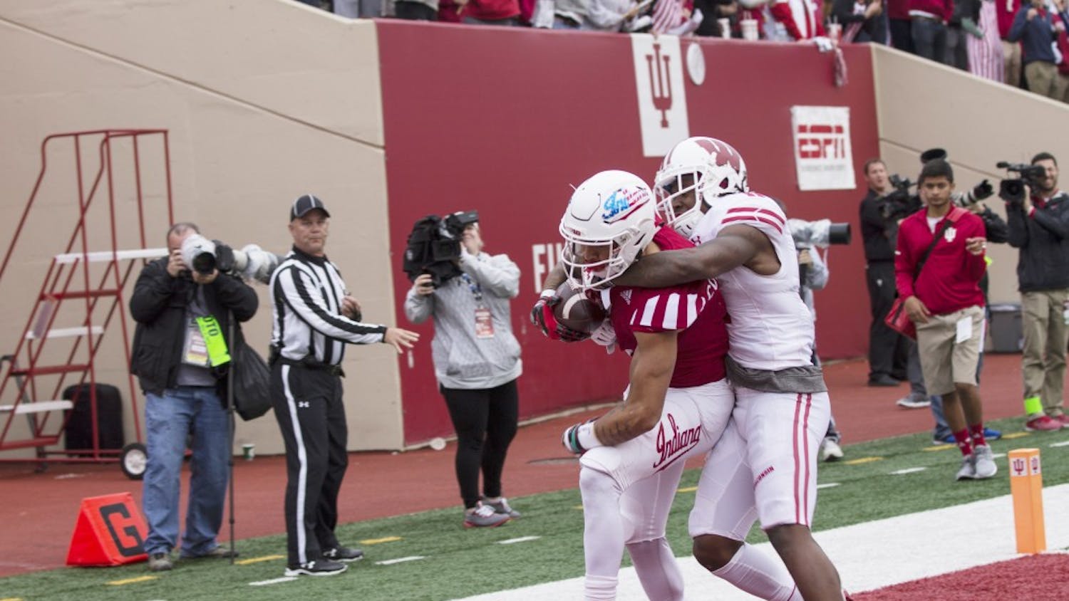 Simmie Cobbs Jr catches Richard Lagow's pass for a touchdown in the third quarter. IU lost to Wisconsin, 45-17, to fall to 3-6 (0-6) on the season.