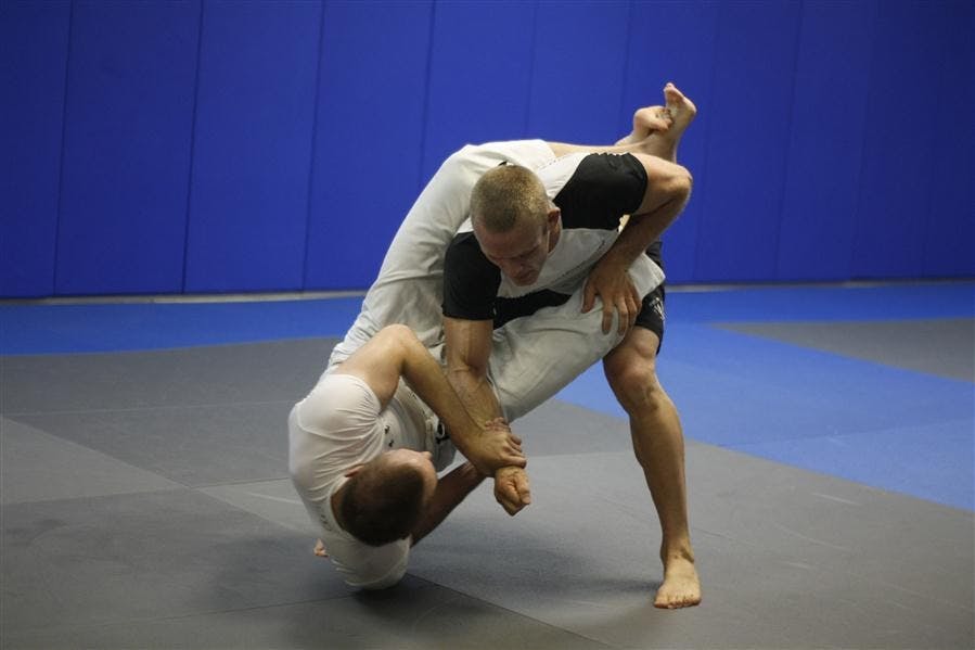 caJiuJitsu
