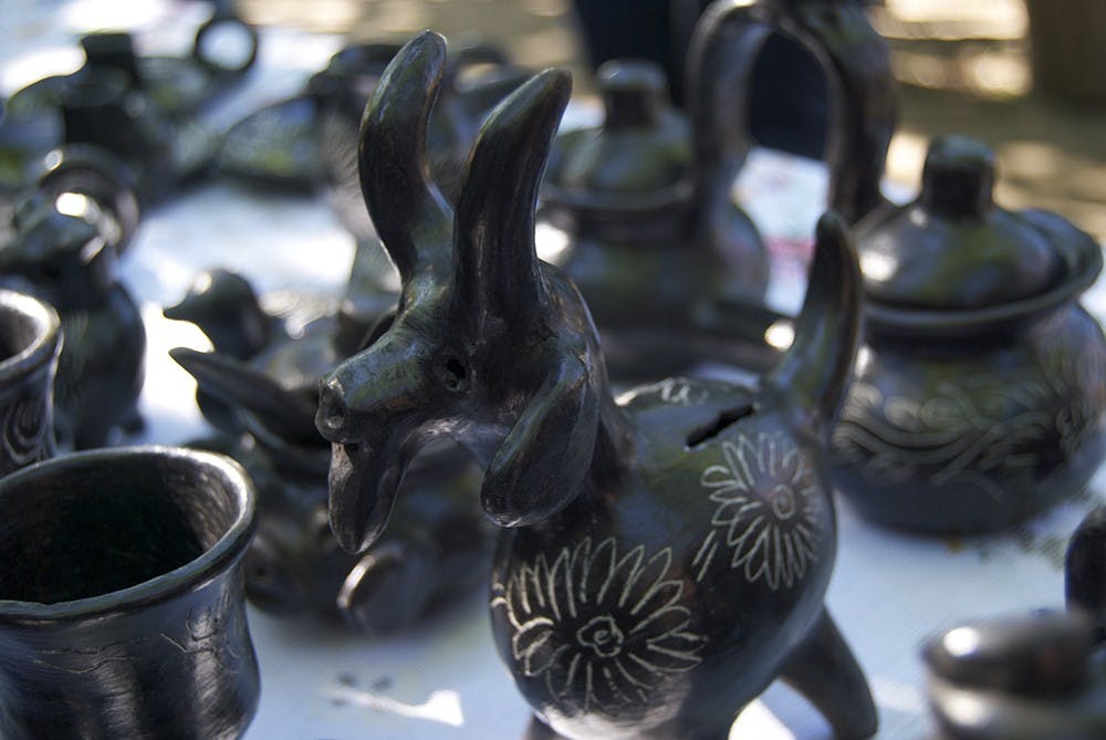 Black pottery, a craftsmanship and design known all over the world and credited specifically to Quinchamali, a small town outside of Chillán, requires special skill and know-how in order to make both the small and large pieces of pottery.