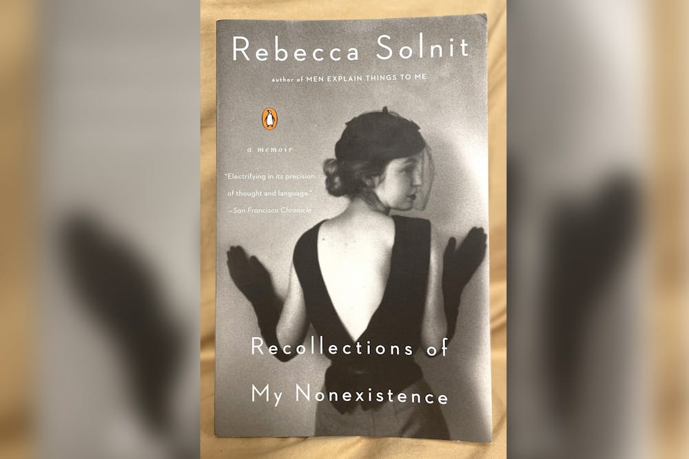 丽贝卡·索尼特出版了她的回忆录《我的爱》；“我不存在的回忆”；2020年3月5日。