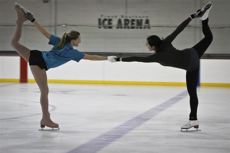 caFigureSkating Carousel