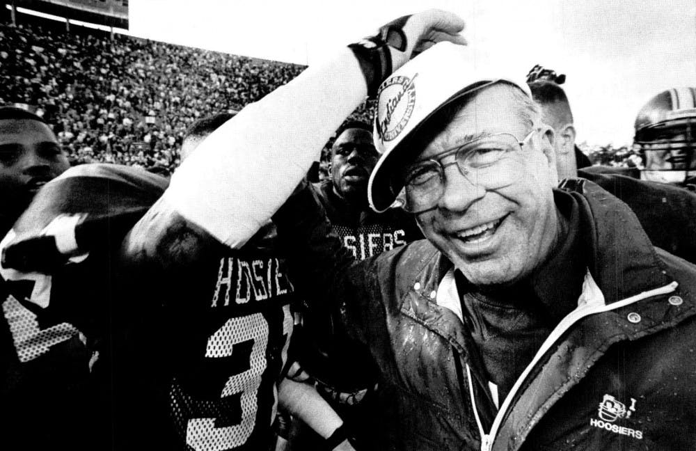 <p>Former IU Coach Bill Mallory&nbsp;celebrates in 1991&nbsp;after&nbsp;Purdue's place kicker,&nbsp;Joe O'Leary, missed a&nbsp;field goal, an error which sent&nbsp;the Hoosiers to the&nbsp;Copper Bowl.​ Mallory died Friday at the age of 82.</p>