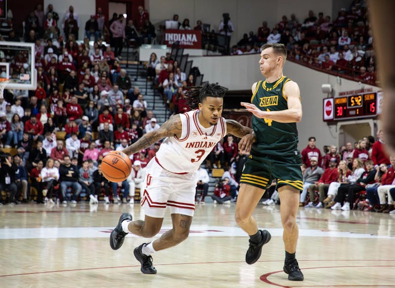 Indiana men’s basketball blows second half lead, falls to Nebraska 83-77
