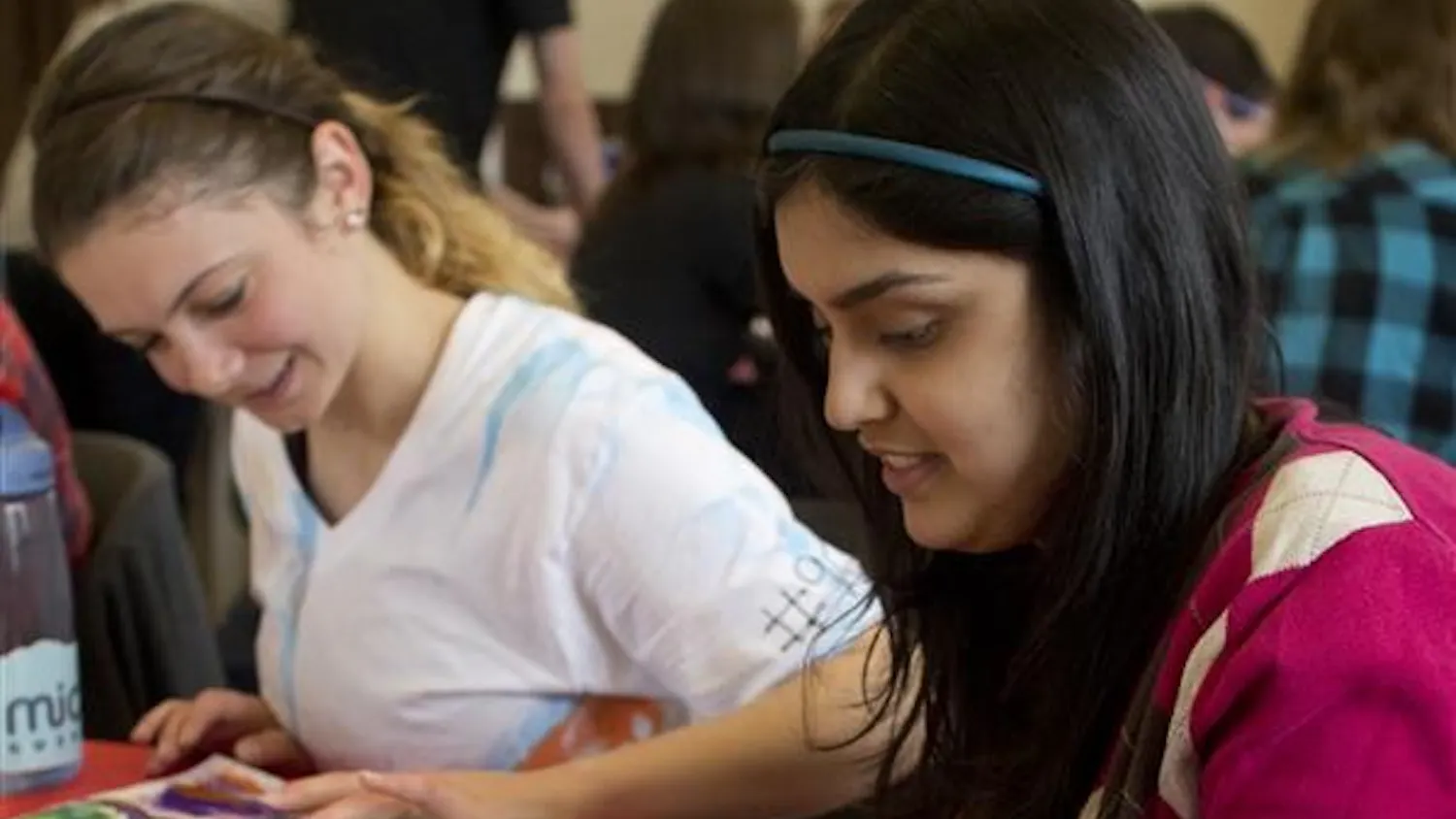 caFingerpaint_Carousal