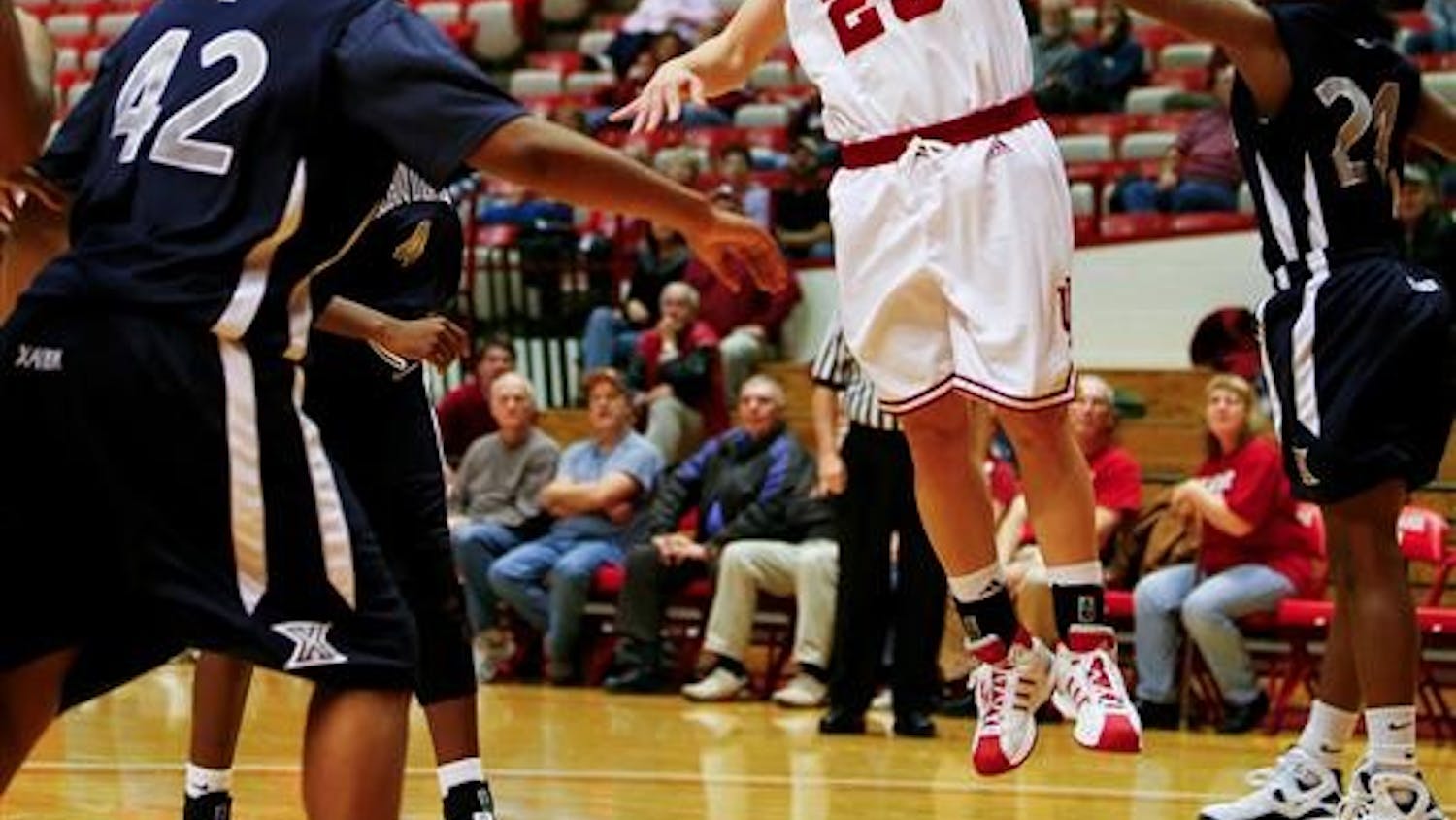 Junior guard Jamie Braun shoots a layup during the Hoosiers 62-59 loss to Xavier in the second round of the Preseason WNIT on Sunday, Nov. 16 at Assembly Hall.