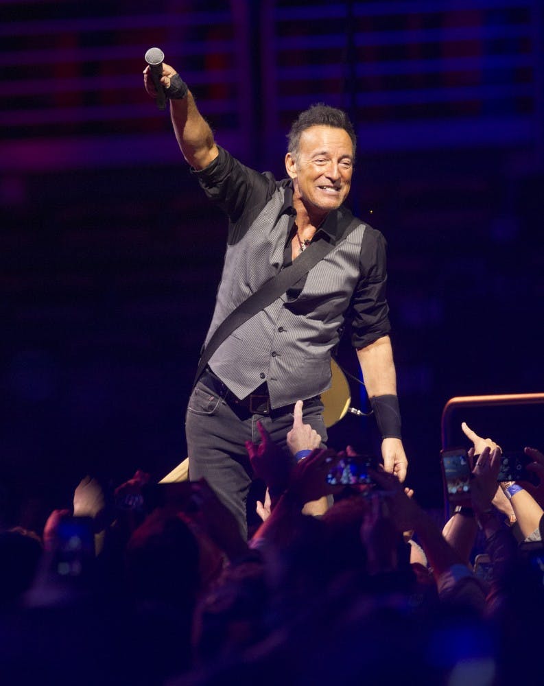 ENTER MUS-SPRINGSTEEN 2 PH