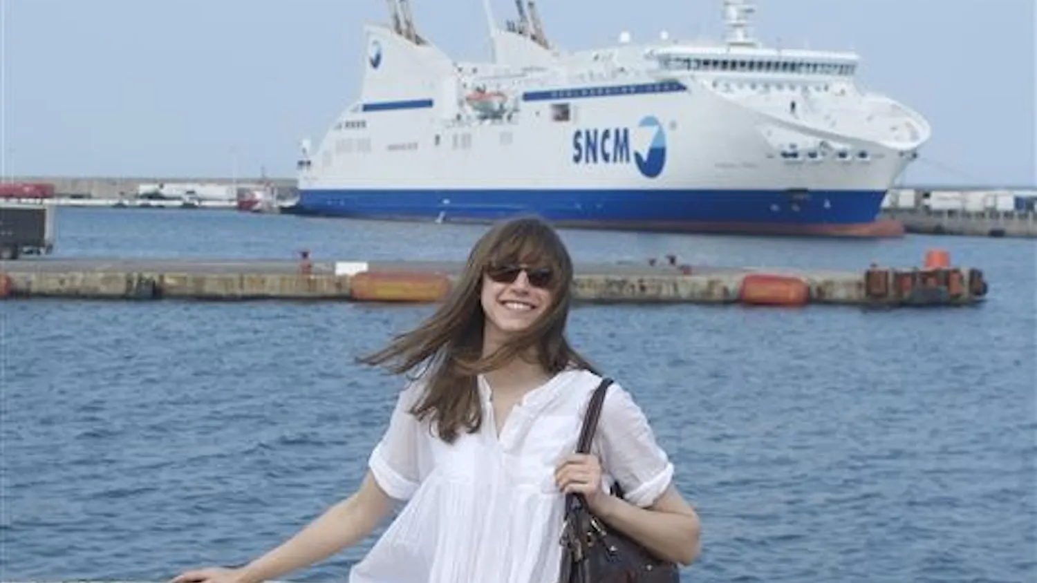 Linzy Anderson, a junior from Princeton, N.J.,
while she studied abroad for a semester in Paris.
