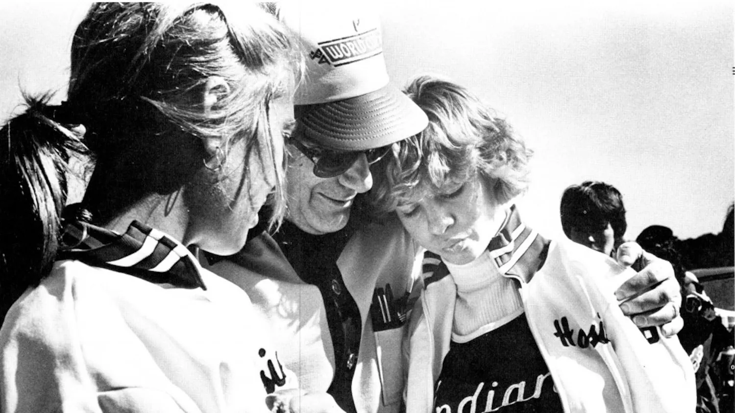 Men's track coach Sam Bell'sencouragement keeps things running smoothlyfor Leigh Ann Kincaid (right) and Cindy Brownduring the tournament. The two women latersuffered injuries in the Big Ten Championship,in which IU finished seventh