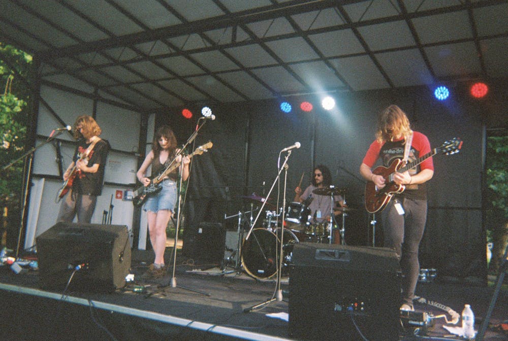 entrealfest060326.jpg