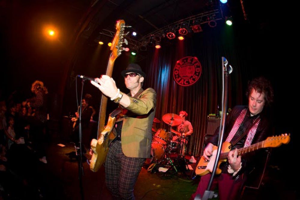 Bassist Mike Dirnt makes a change of pace with his role in Foxboro Hot Tubs.