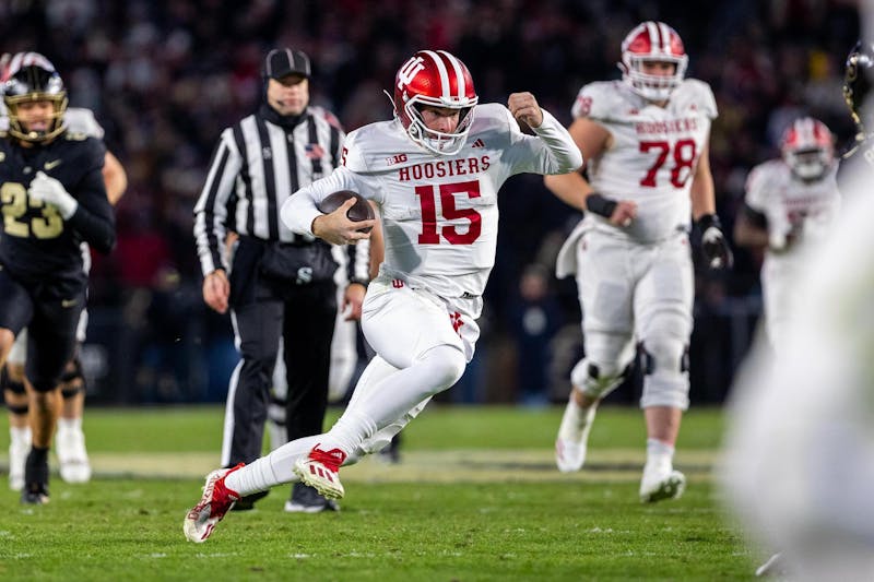 Indiana football QB Fernando Mendoza named Heisman Trophy finalist