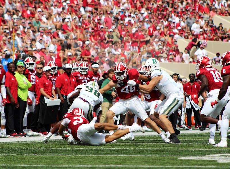 Indiana football’s Bryson Bonds to remain with program as special teams assistant in 2026