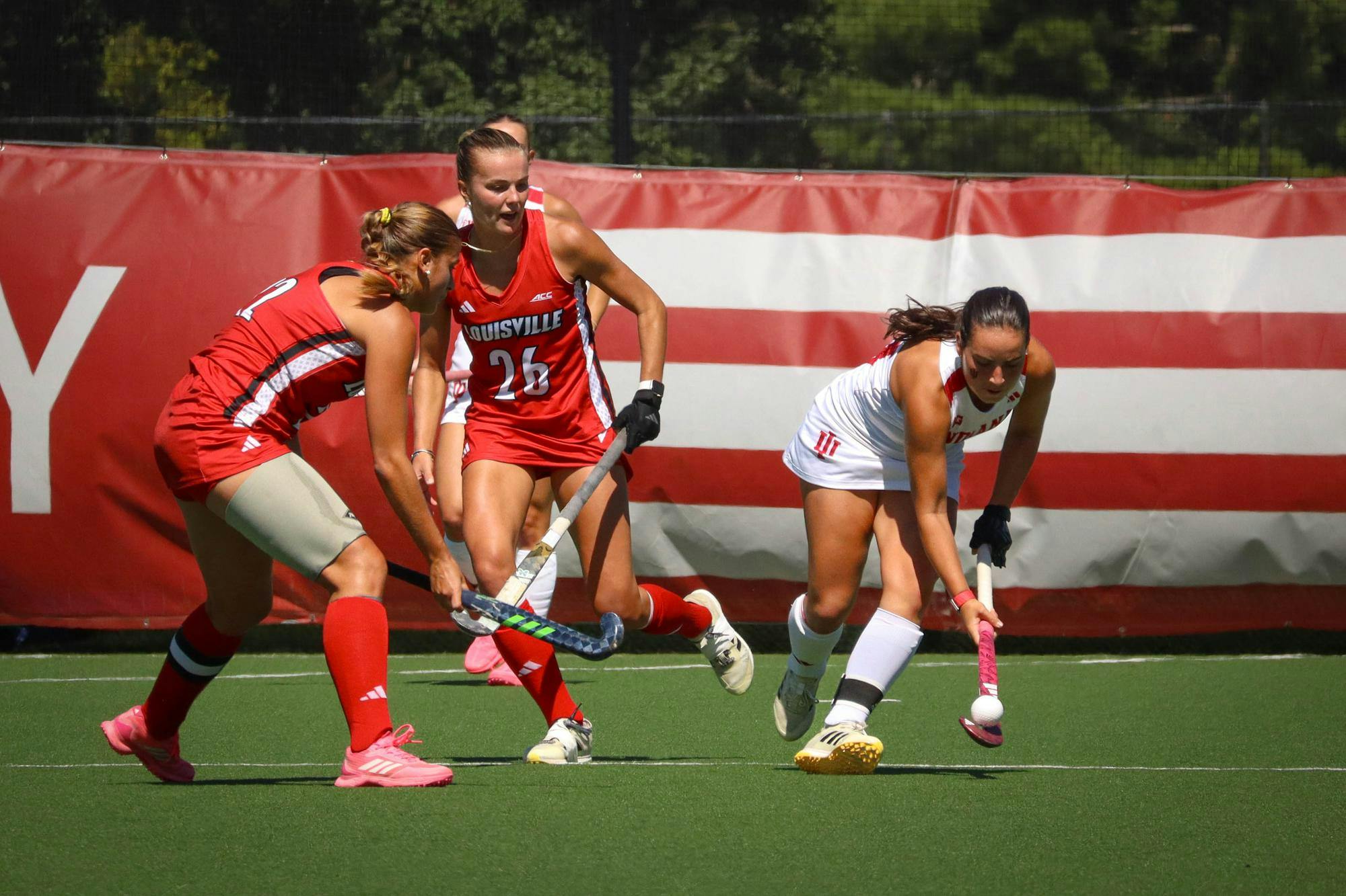 vifieldhockey9.jpg