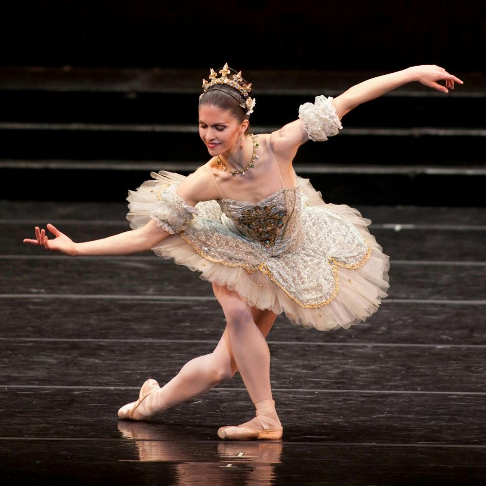Sarah Wroth, a Jacobs alumna,&nbsp;will become a visiting associate professor of music in ballet.