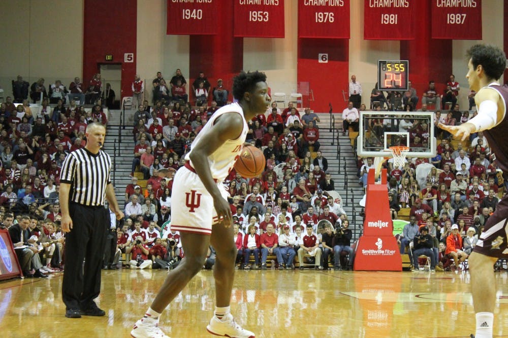 OG Anunoby dribbles the ball down the court. The Hoosiers won 73-49 on Saturday evening.