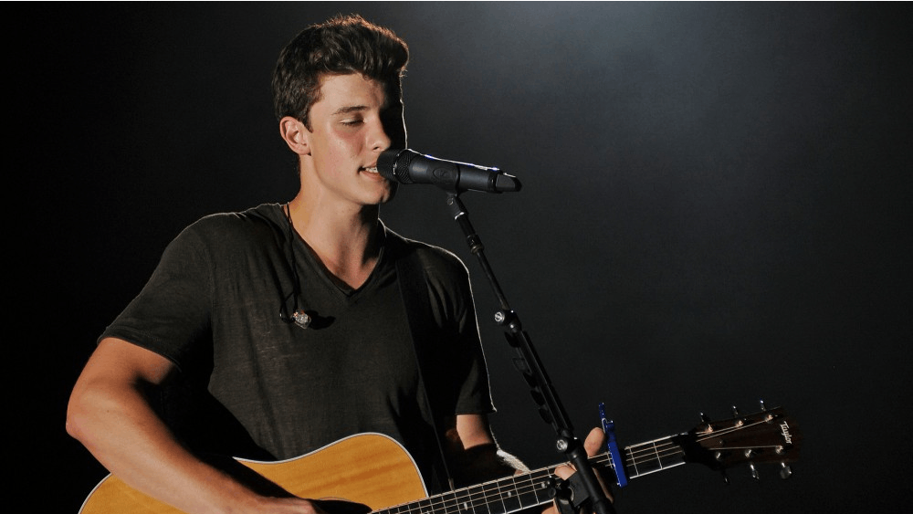Shawn Mendes sings in concert at the Mizner Park Amphitheatre on July 15, 2016, in West Palm Beach, Florida.&nbsp;