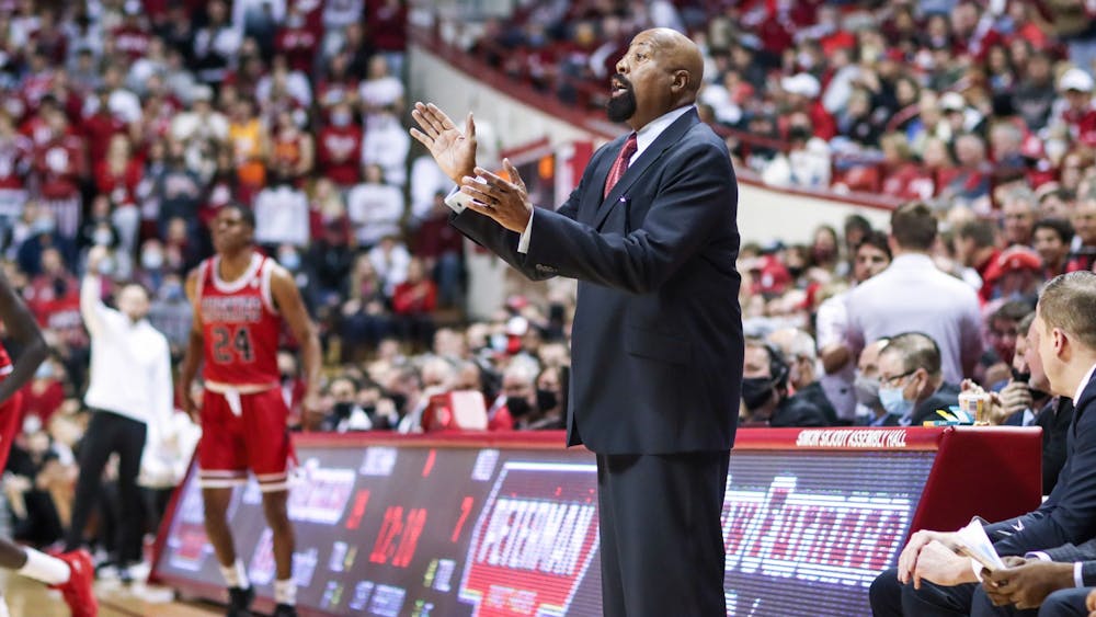 IU men&#x27;s basketball head coach Mike Woodson cheers his team on Nov. 12, 2021, at Simon Skjodt Assembly Hall.
