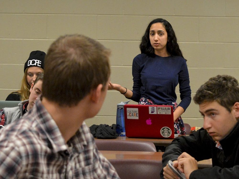 IUSA President Sara Zaheer argues about budget for IUSA executives Nov. 10, 2015, in Hodge Hall. The organization plans to release an off-campus housing survey to a portion of&nbsp;the student population within a few weeks.